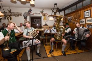 20190520_0146_Exkursion_Ramsau_GH Auzinger_KLF